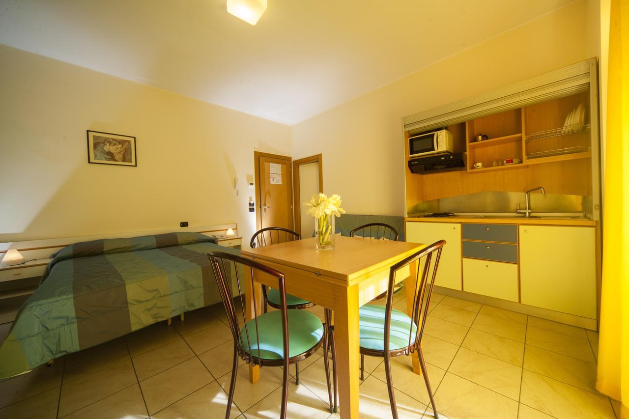 Residence Il Capodoglio ริมินี ภายนอก รูปภาพ