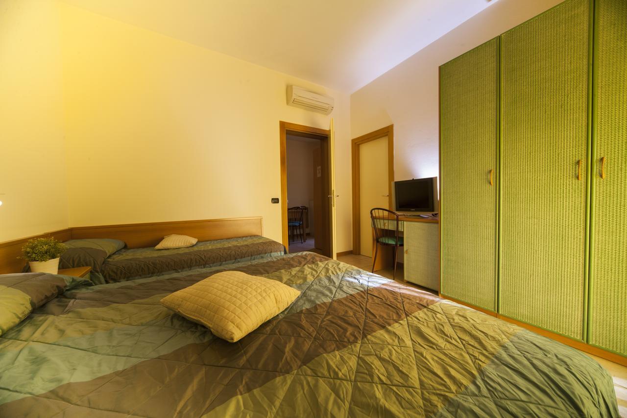 Residence Il Capodoglio ริมินี ภายนอก รูปภาพ